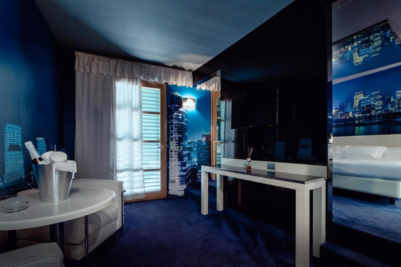 Motel Hotel Piranha Cameriano Luaran gambar