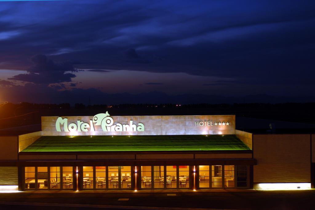 Motel Hotel Piranha Cameriano Luaran gambar